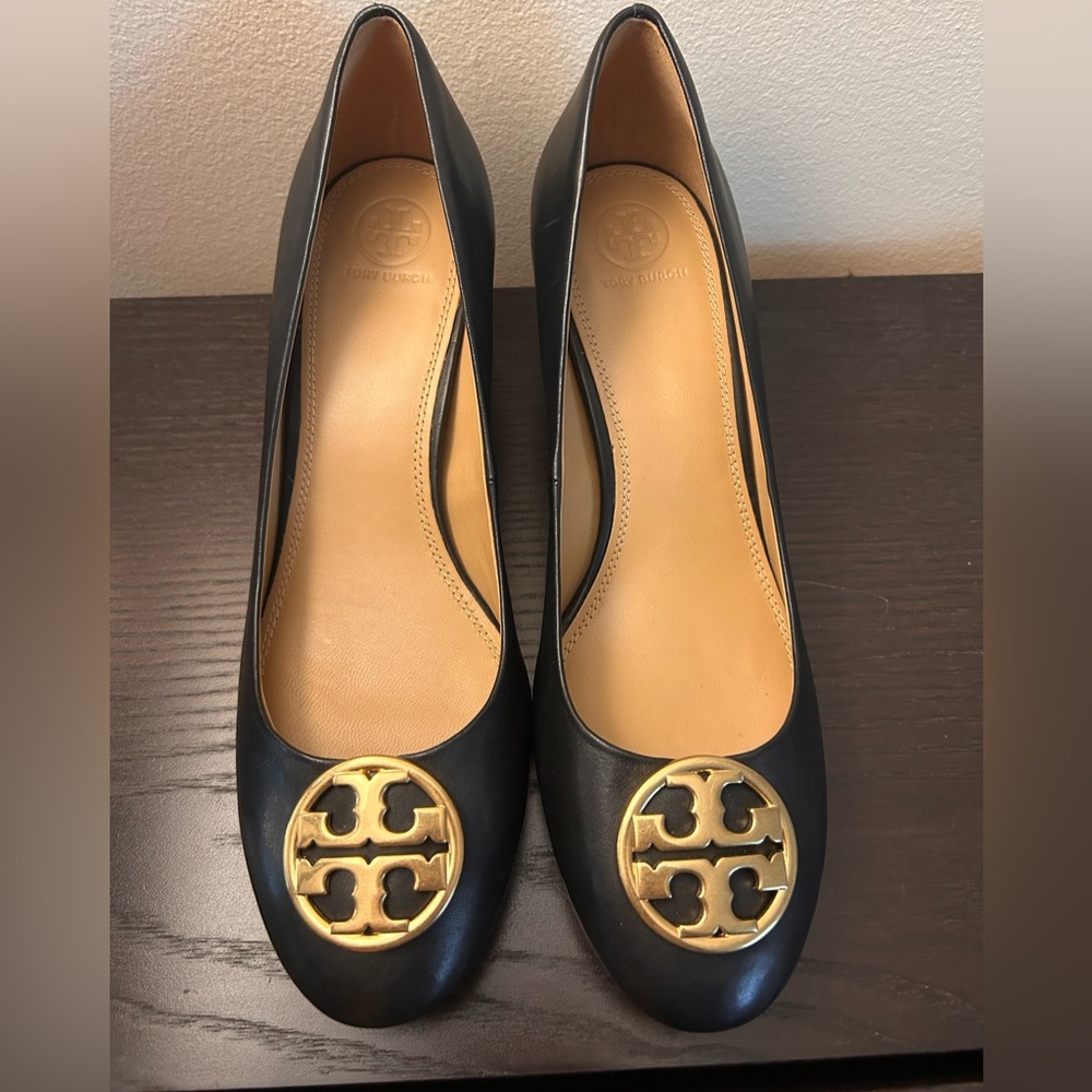 Tory Burch Black and Gold Heels